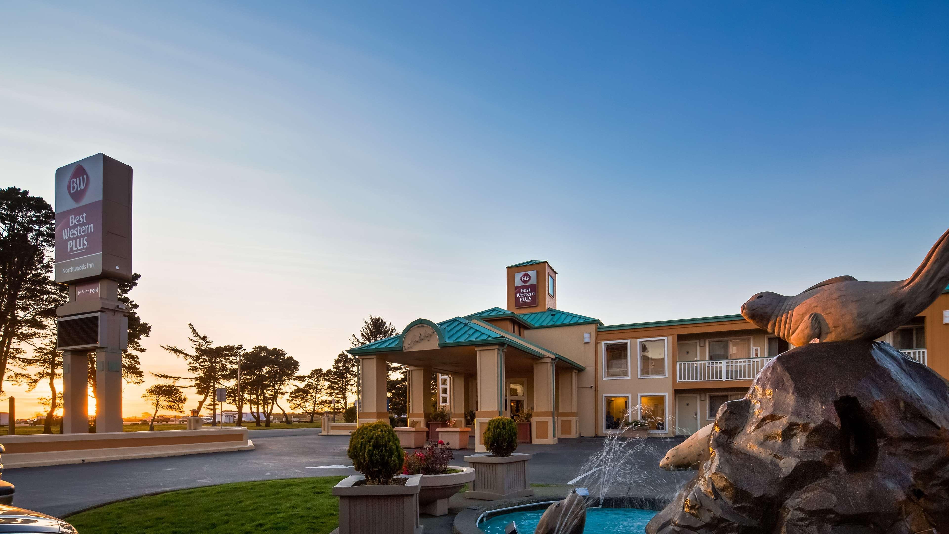 Best Western Plus Northwoods Inn Crescent City Exterior photo